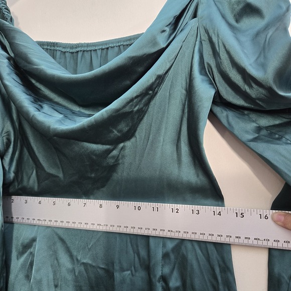 Womens Dress Sz M Green Satin Long Sleeve Party Holiday Y2K Lightweigh Unbranded - Picture 16 of 16